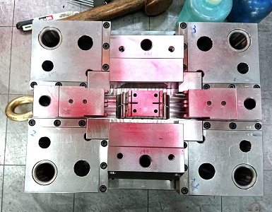 達鴻精工塑膠成型模具_Dahorn Plastic Injection mold_mould tooling manufacture-12
